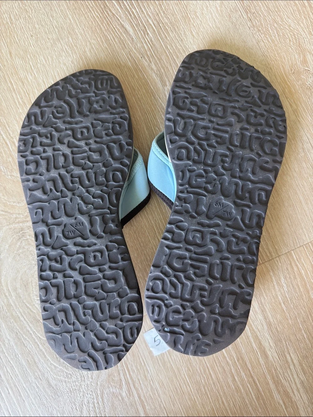 Nike Light Blue & Cream Striped Thong Sandals